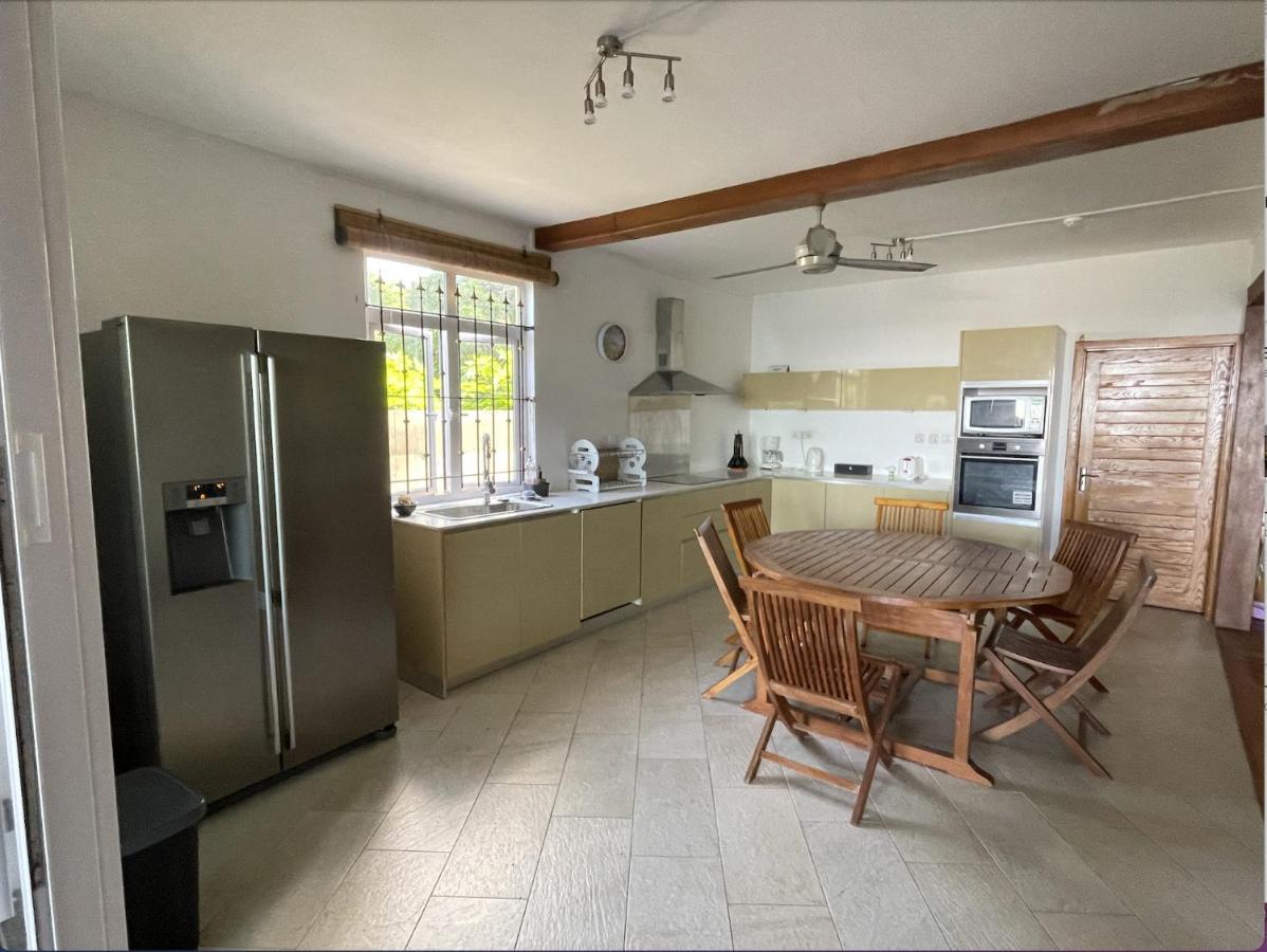 2 Bedroom Apartment -Villa Ibiza トゥルー・ドー・ドゥース エクステリア 写真